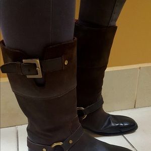 Italian boots, size 7,5 . More like 7